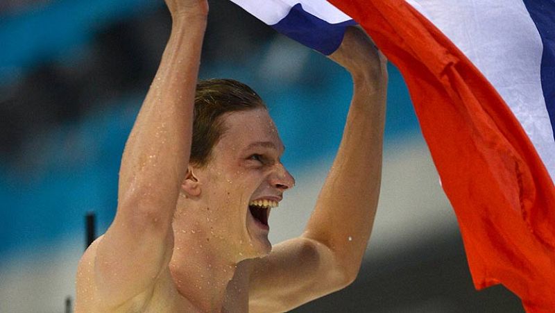 Agnel se exhibe en los 200 metros libres y se aúpa como la estrella de la natación en Londres 2012