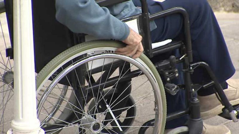 Los asilos alertan a la Fiscalía del impago de la Generalitat por el "riesgo vital" para los ancianos