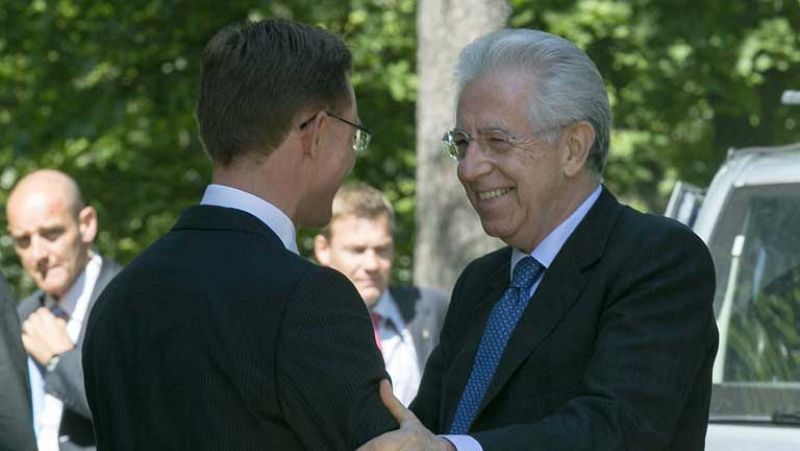 Obama habla con Monti y reitera su apoyo a "acciones decisivas" para resolver la crisis del euro