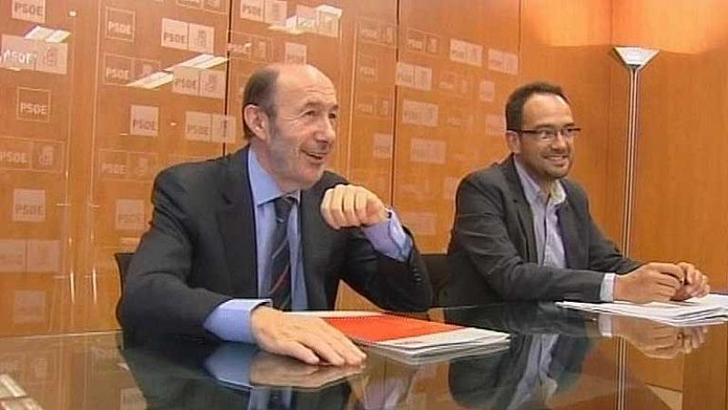 PSOE pide que comparezca Montoro para explicar el "sorpresivo" lPSOE pide que comparezca Montoro para explicar el "sorpresivo" límite de deuda a las CC.AA.