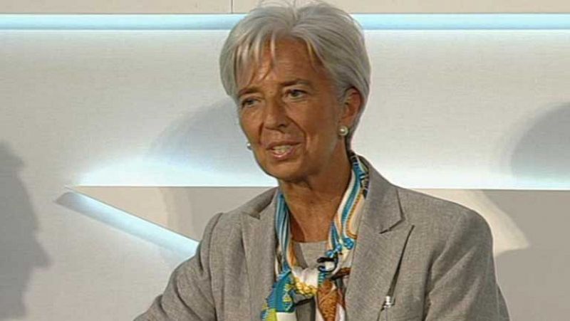 Lagarde descarta un rescate de España y aplaude sus reformas aunque retrasen la recuperación