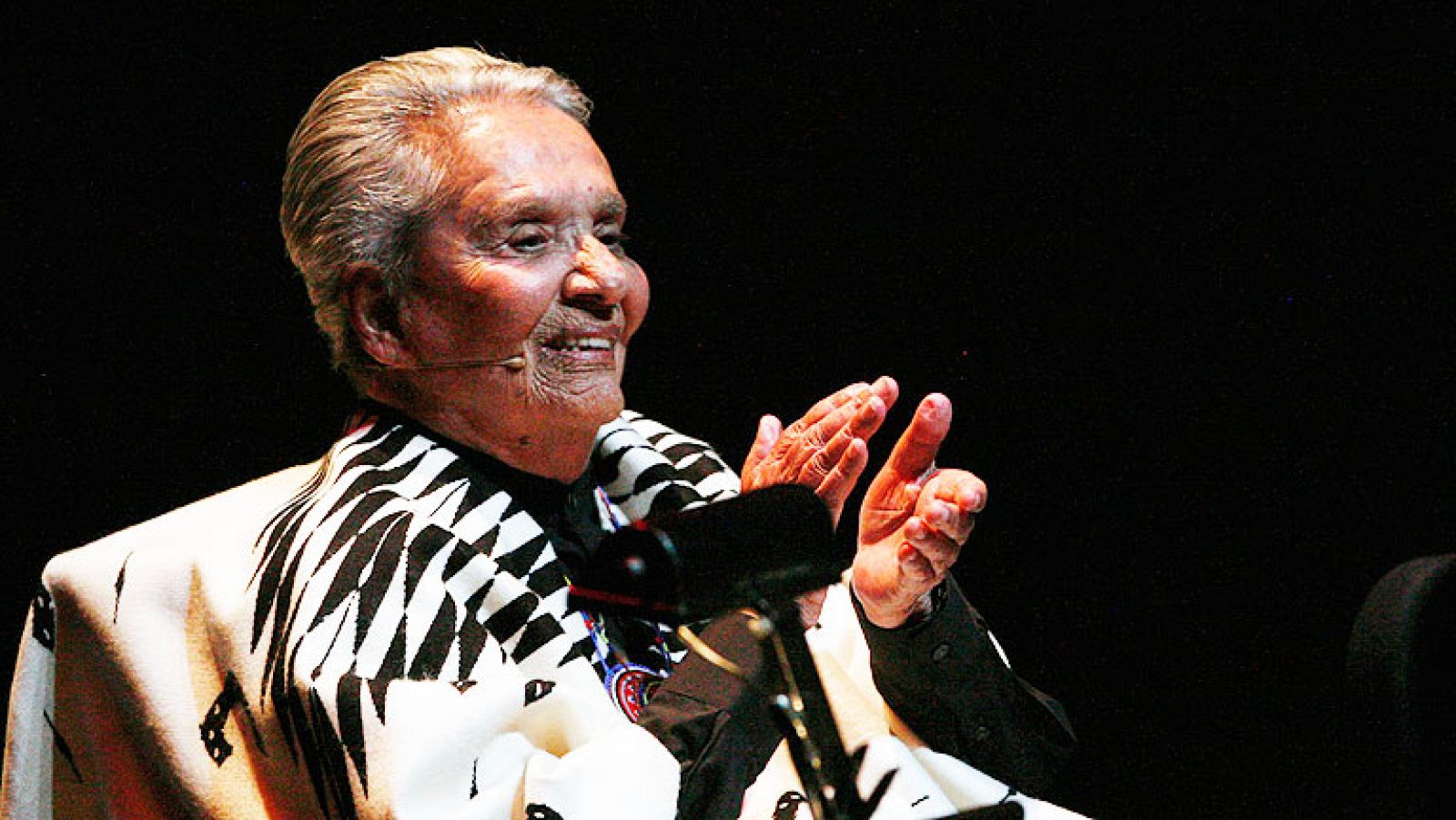 Muere Chavela Vargas a los 93 años en un hospital de México - Informativo 24h | Ver