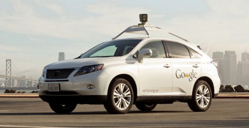 Google prueba con éxito su coche automático conducido por ordenador durante 500.000 km