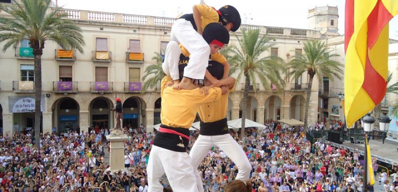 "Moments" fa un recorregut per la història del castellers