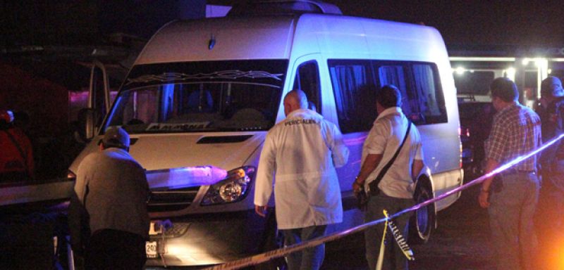 La policía encuentra 14 cadáveres en una camioneta robada en México