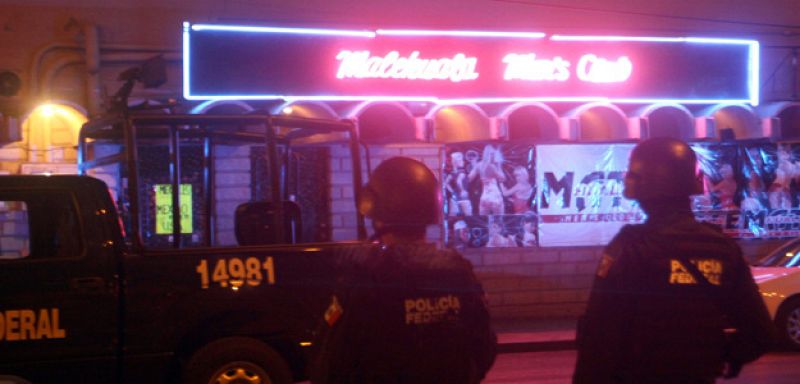 Un grupo armado mata a 10 personas durante un tiroteo en un bar de México