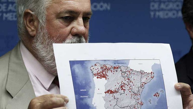 Cañete dice que "se perdieron unas horas muy valiosas" porque Canarias le pidió la ayuda tarde