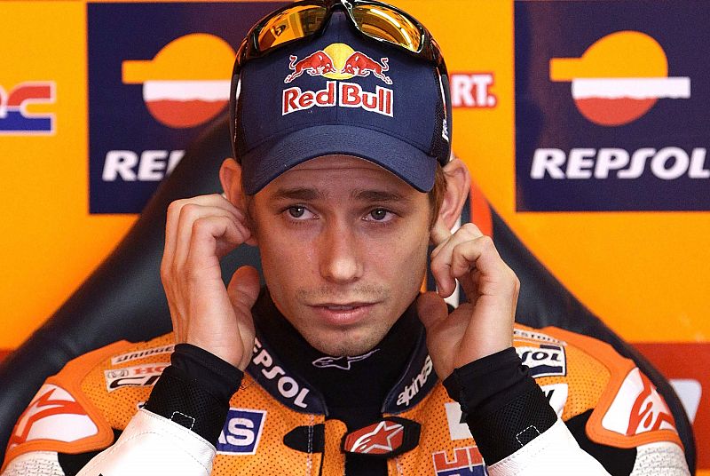 Stoner acusa a Rossi de "abandonar el barco" por su marcha a Yamaha