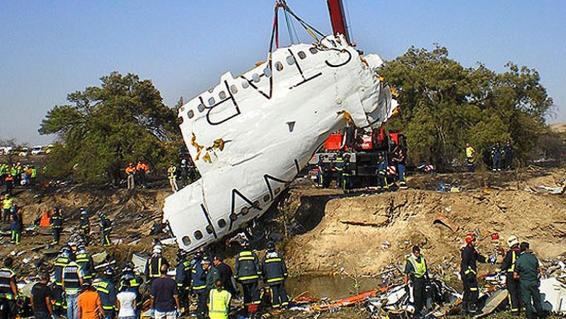 Cuatro años después, el informe del accidente de Spanair no convence ni a víctimas ni a pilotos