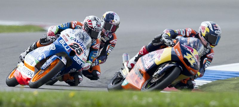 Cortese logra su quinta 'pole' y Efrén Vázquez se queda con las ganas