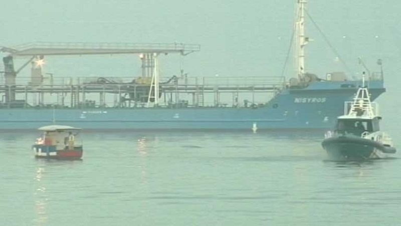 Los pescadores españoles vuelven a faenar sin problemas en aguas próximas a Gibraltar