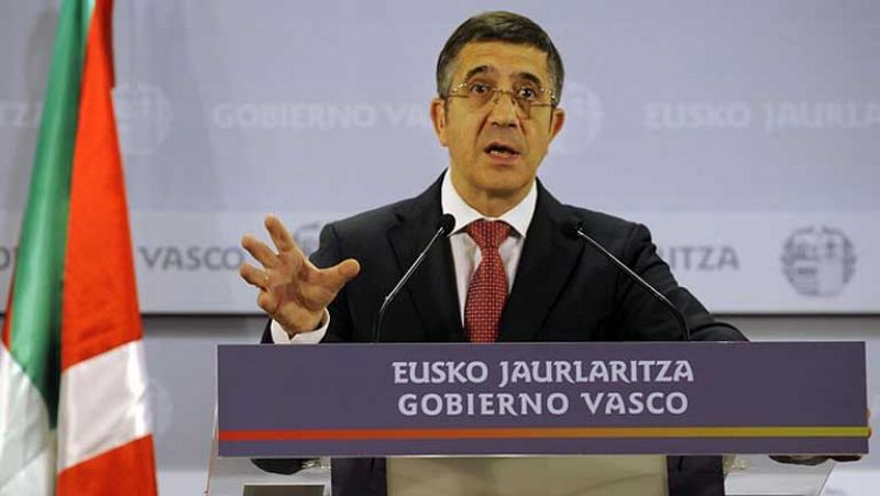 Patxi López adelanta las elecciones vascas al 21 de octubre y critica el "torpedeo" de PP y PNV