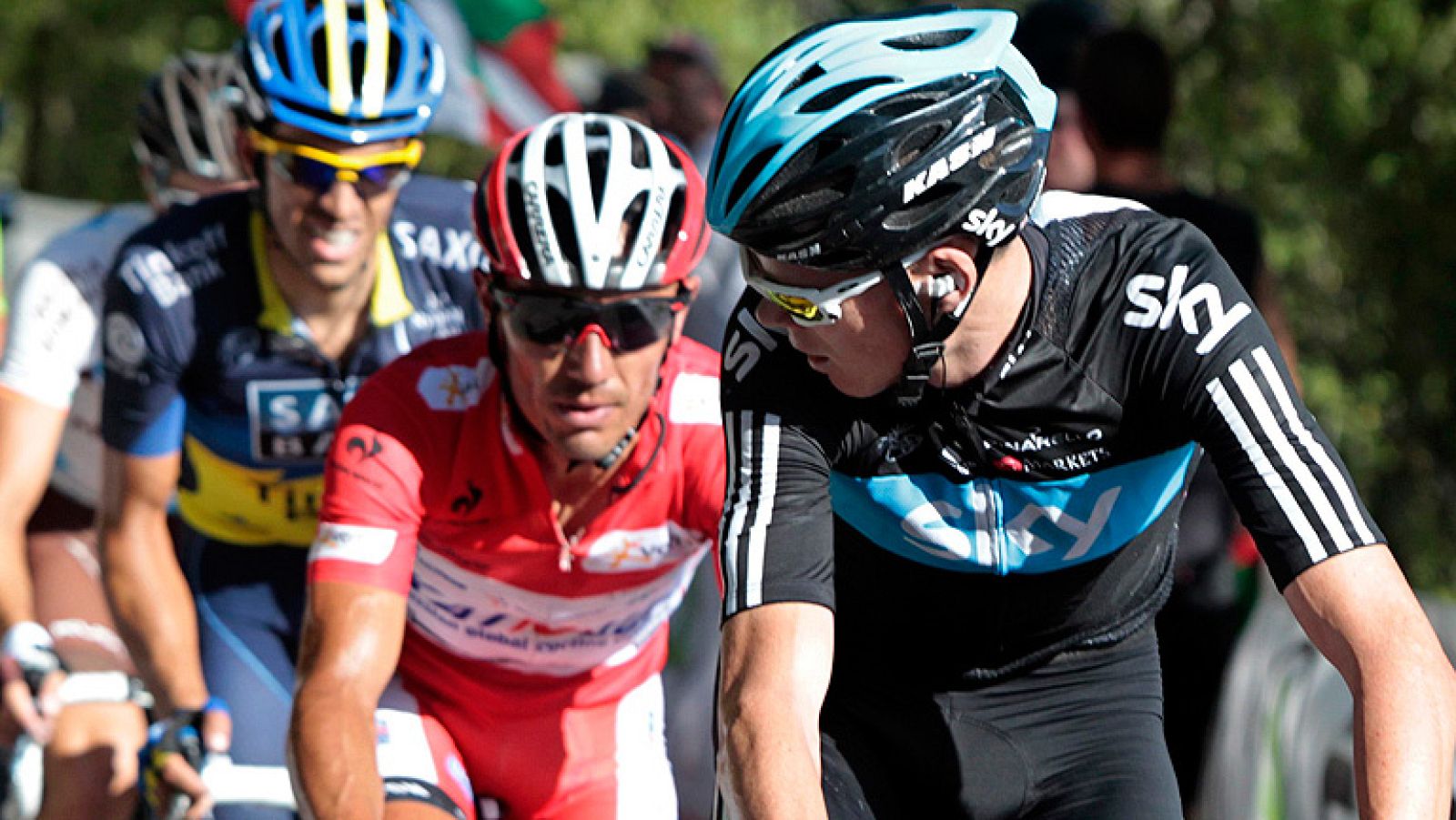 La Vuelta 2012 está siendo más o menos previsible, la carrera sigue el guión diseñado a priori y, si todo continúa así, hasta Andorra (Collada de la Gallina) y sobre todo Asturias, con el temible Cuitu Negru, no habrá un "golpe" decisivo, la cosa seg