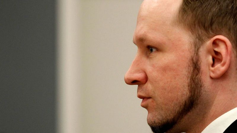 Noruega cierra la pesadilla de Breivik al declararle mentalmente sano y condenarle a la pena máxima