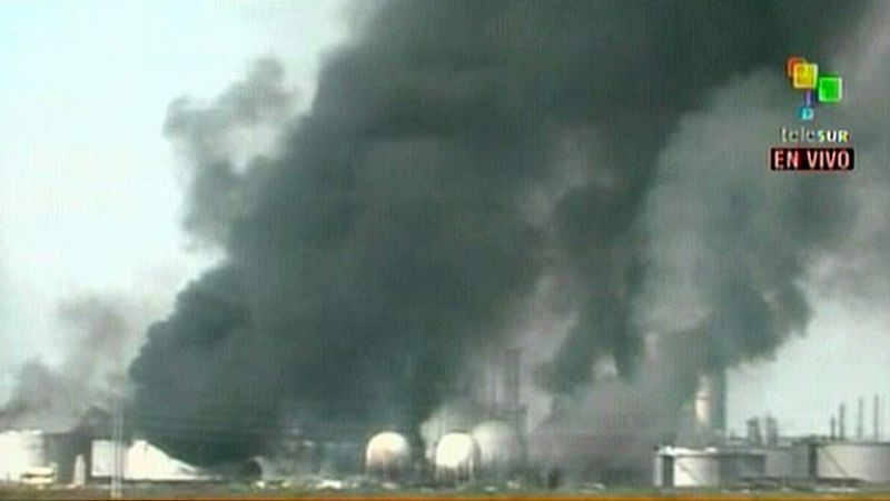 Aumentan a 39 los muertos en la explosión de una refinería en Venezuela