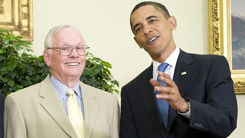 La NASA y el presidente Obama recuerdan a Neil Armstrong como un héroe estadounidense