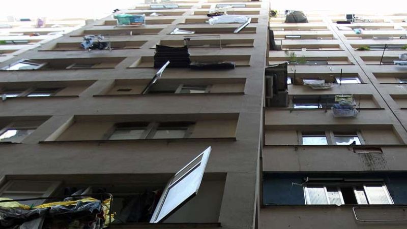 La firma de hipotecas baja el 25,2% en junio y suma más de dos años de caídas