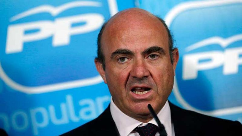De Guindos condiciona el rescate de Cataluña al cumplimiento del déficit en 2012 y 2013