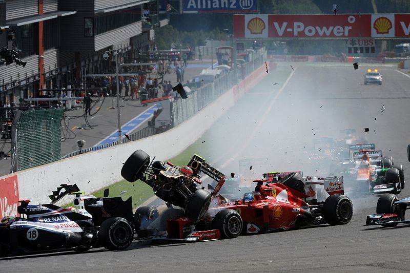 Grosjean deja "KO" a Hamilton y a Alonso en Spa