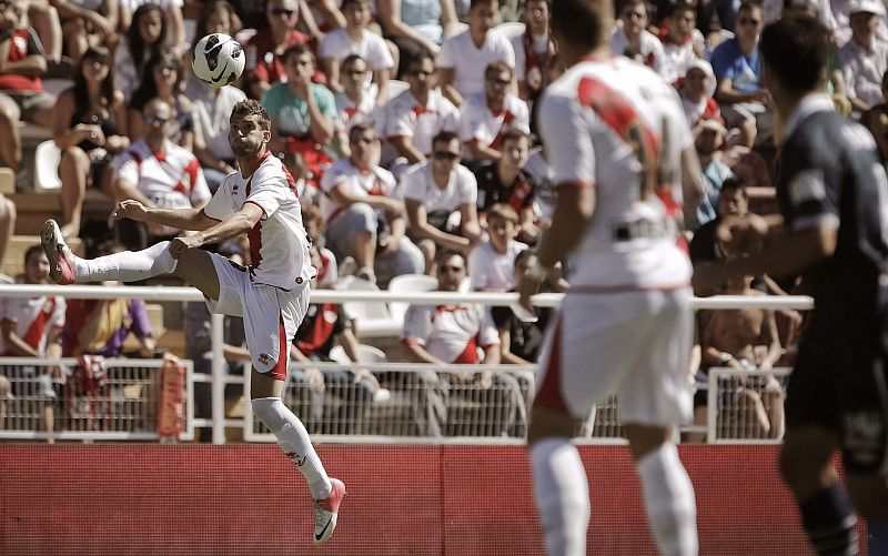 El Sevilla perdona al Rayo fallando dos penaltis