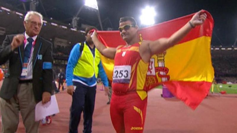David Casinos consigue el tercer oro para España