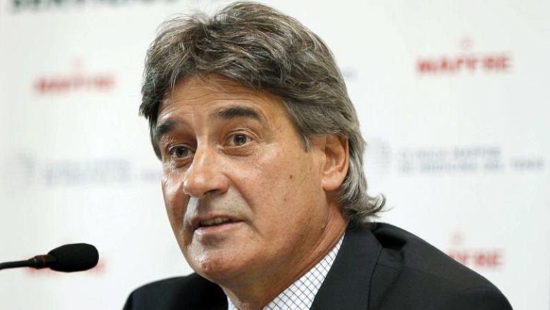 Doctor Ruiz Cotorro: "Nadal podría volver a entrenar de aquí a un mes"