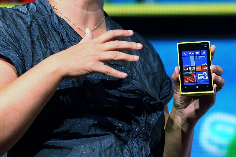 Nokia presenta el Lumia 920, el "dispositivo insignia" de Windows Phone 8