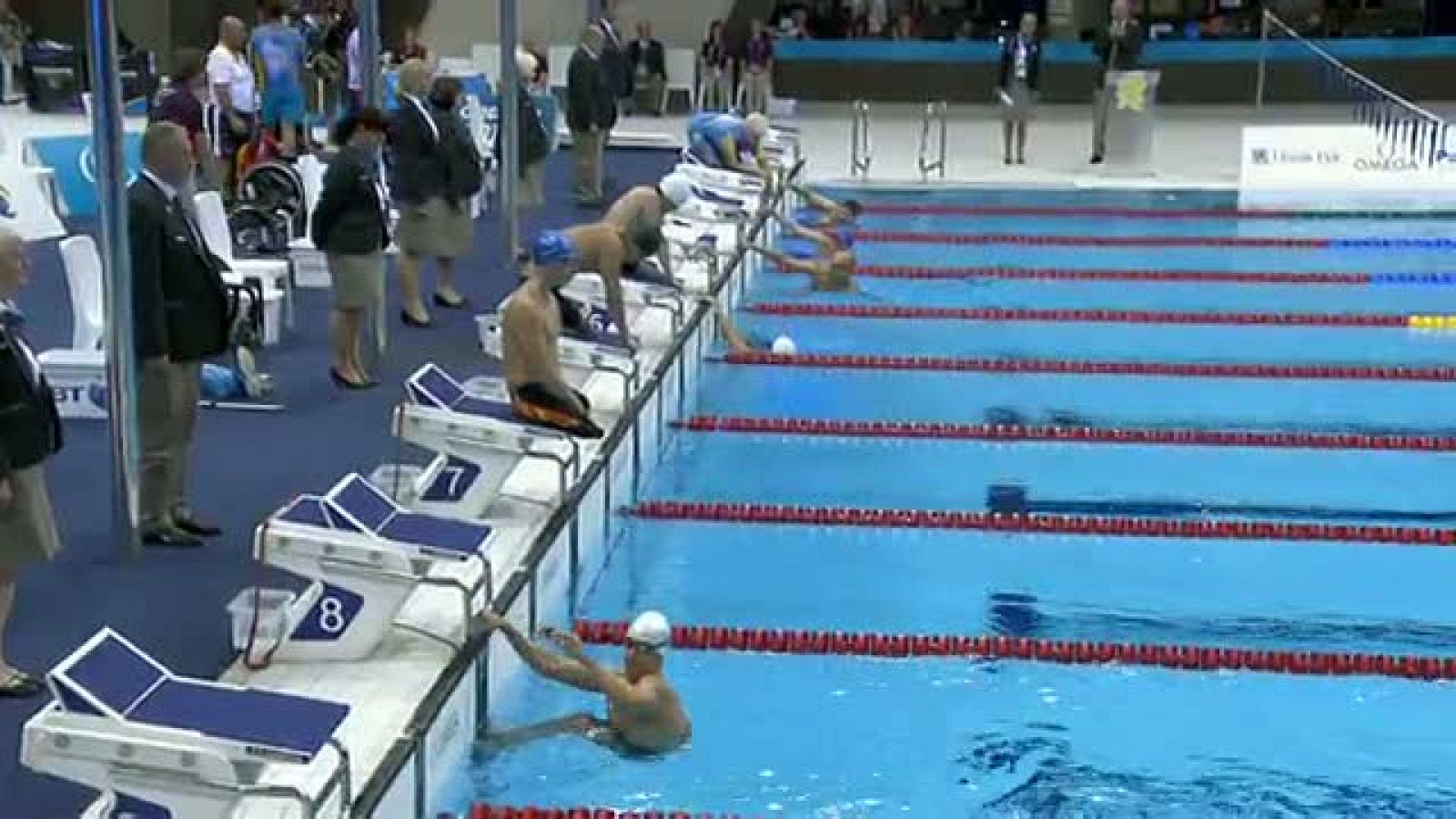 El nadador español logra la medalla de plata en la distancia en la categoría S4 de los Juegos Paralímpicos de Londres 2012.