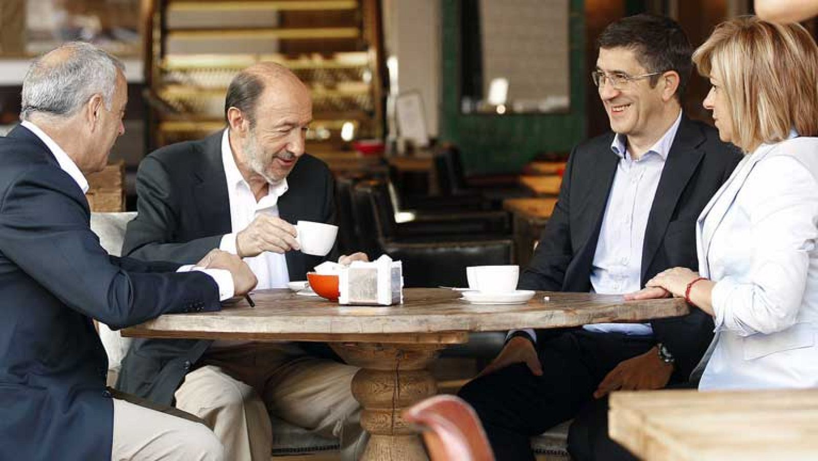 Primer Comité Federal del PSOE con Rubalcaba al frente