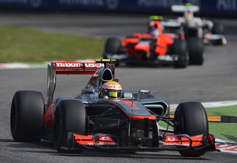 Hamilton logra la 'pole' en Monza y Alonso saldrá décimo