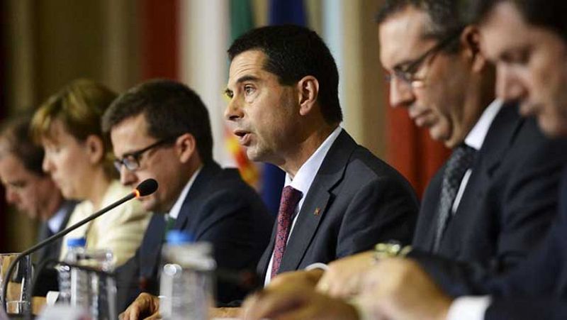 La 'troika' relaja medio punto, hasta el 5%, la meta de déficit de Portugal para 2012