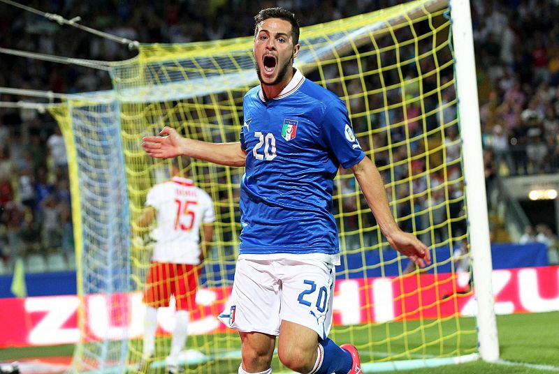 Italia suma ante Malta la primera victoria con un gol al principio y otro al final (2-0)