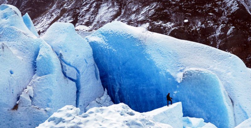 Los habitantes de los hielos protagonizan la tercera etapa de la serie 'Un mundo aparte'