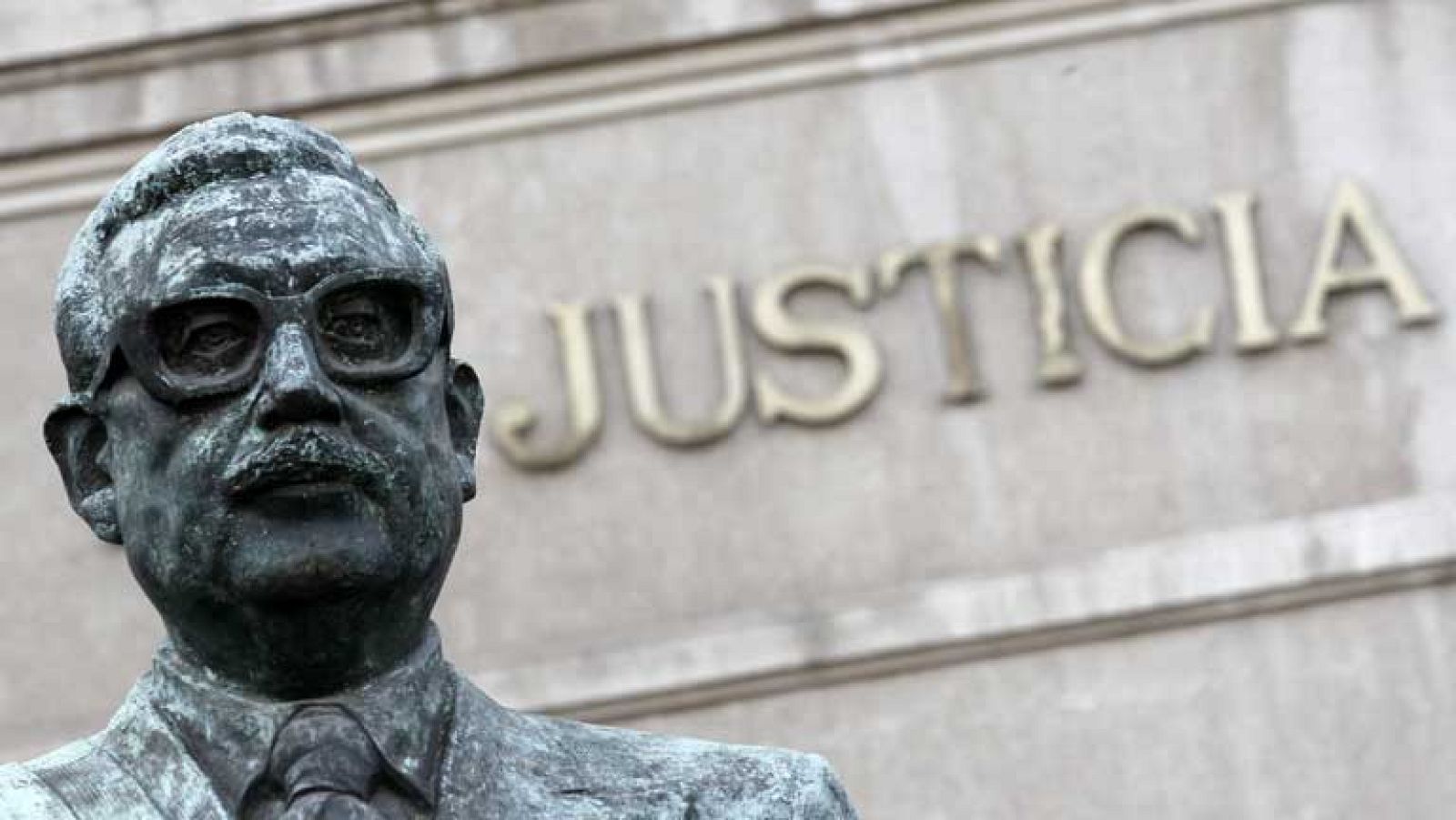 La justicia chilena confirma la teoría de suicidio de Salvador Allende durante el golpe de Estado