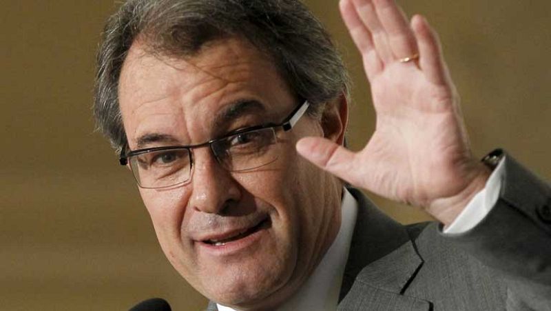 Mas pide un referéndum para conocer si la mayoría de los catalanes se considera una nación