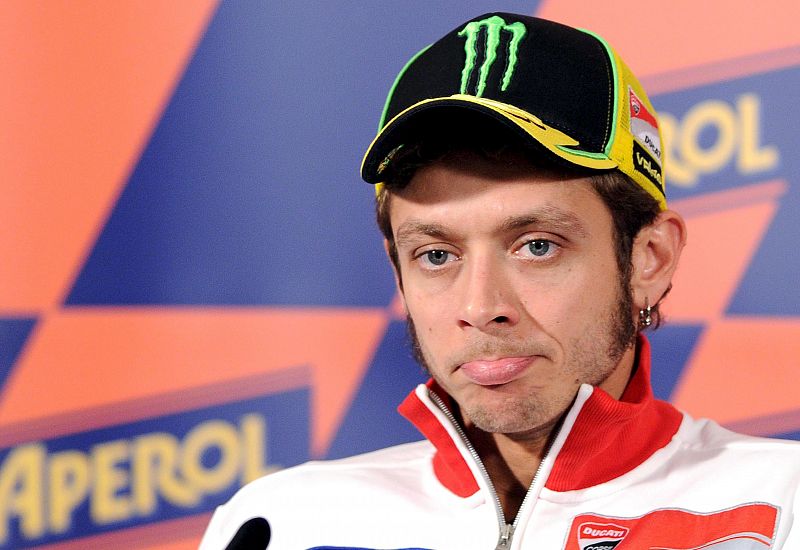Rossi: "Tenemos que intentar hacer una buena carrera en San Marino por Simoncelli"