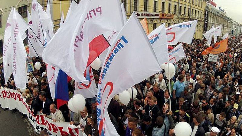 Miles de opositores participan en la 'Marcha de Millones' contra la política de Rusia