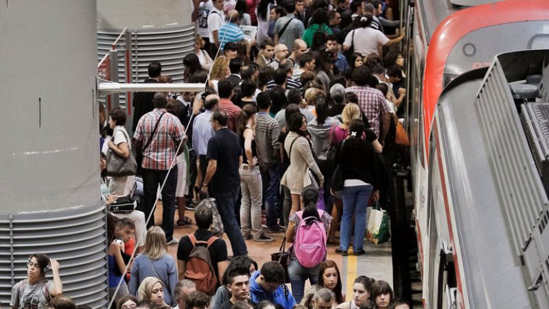 Los sindicatos cifran el seguimiento de la huelga en Renfe en un 90% y Fomento, en un 22,6%