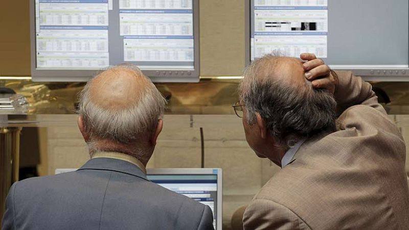 La presión sobre la deuda española se eleva hasta casi el 6% en vísperas de subastas del Tesoro