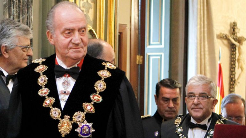 El rey alerta contra quienes alientan "disensiones" y pide "unidad" de los españoles