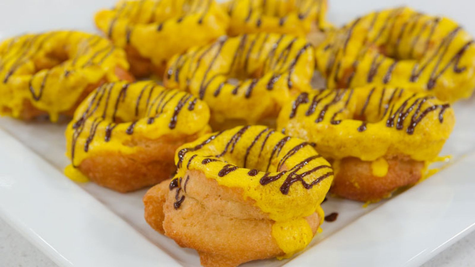 Rosquillas a los tres cítricos con glasa