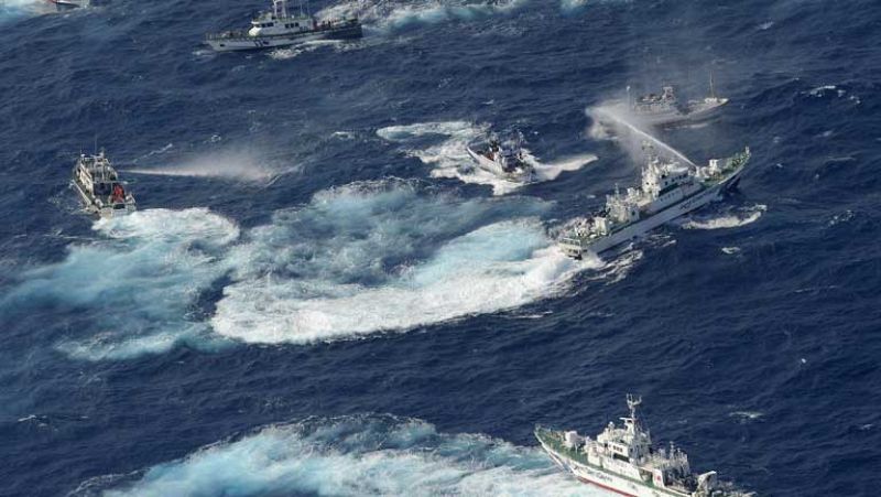 Docenas de barcos de Taiwan entran en aguas de las islas disputadas entre Japón y China