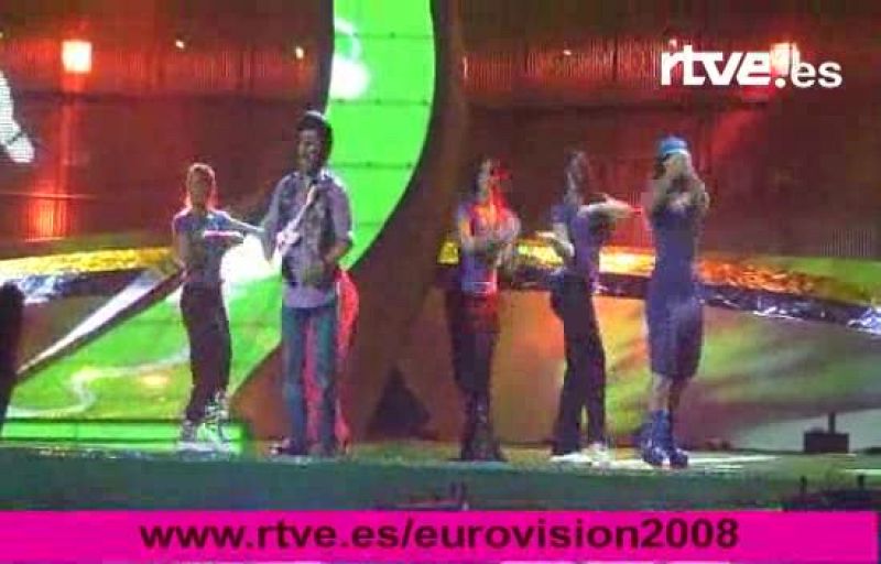 Rodolfo Chikilicuatre pisa por primera vez el escenario del Belgado Arena