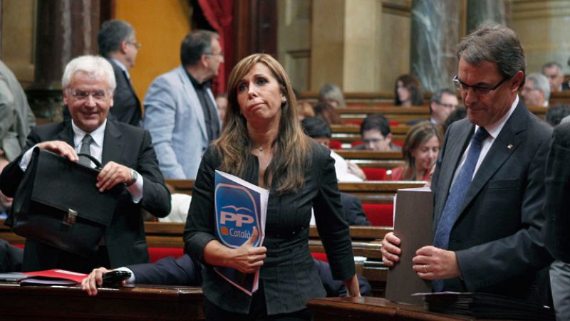 El PP catalán llama a quienes se sienten españoles a parar la "ofensiva rupturista"