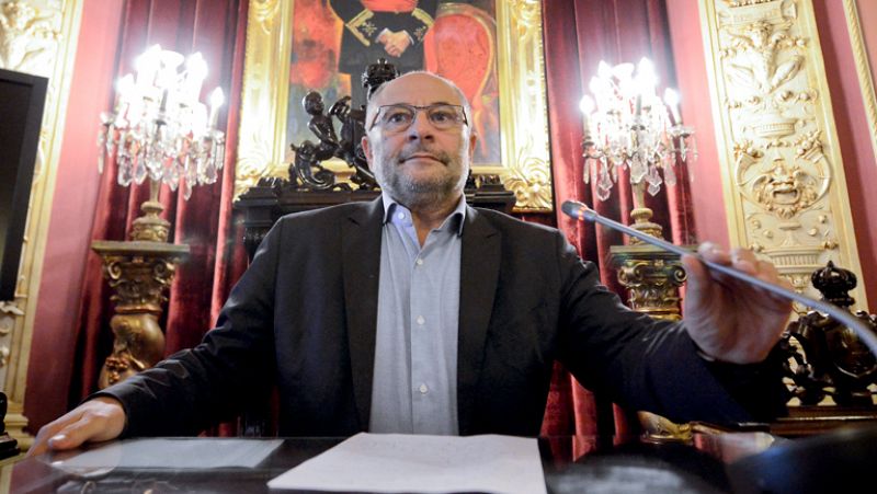 El alcalde de Ourense, Francisco Rodríguez, presenta su dimisión por el caso Pokemon