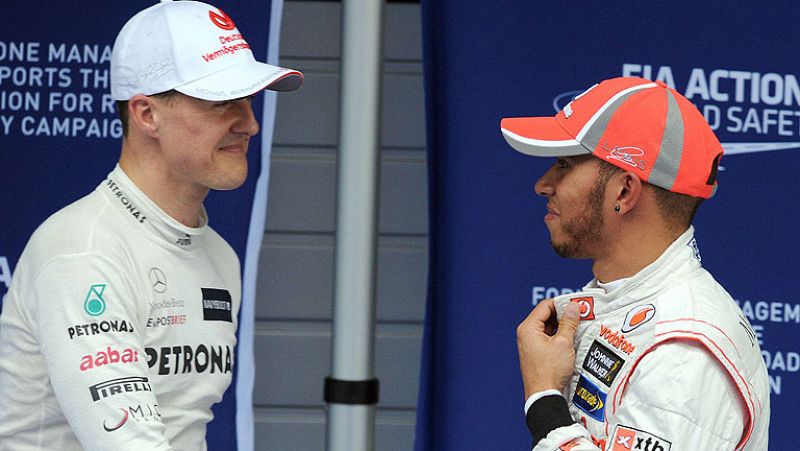 Schumacher deja Mercedes y Lewis Hamilton ocupará su plaza