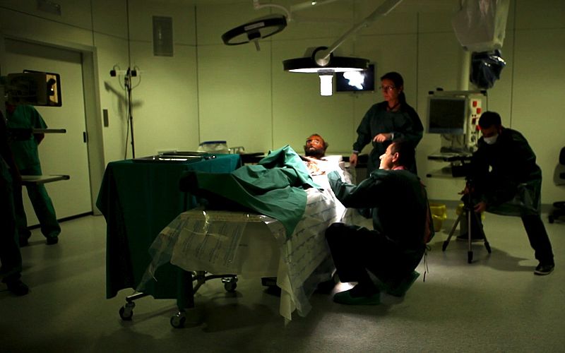 Los científicos constatan que las balas no afectaron órganos vitales de Prim