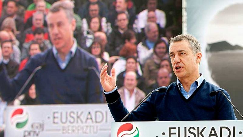 Urkullu defiende que Euskadi sea una nación "sin subordinaciones impuestas"