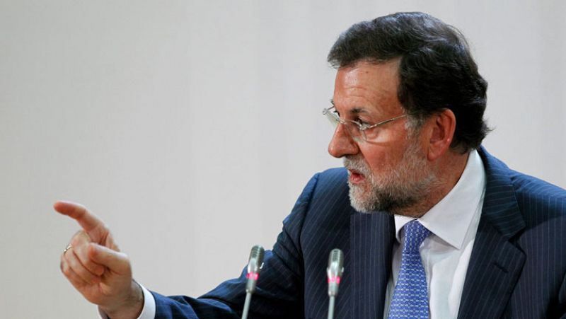 Rajoy anuncia la revisión en 2013 del reparto de la reducción del déficit entre Estado y CC.AA.