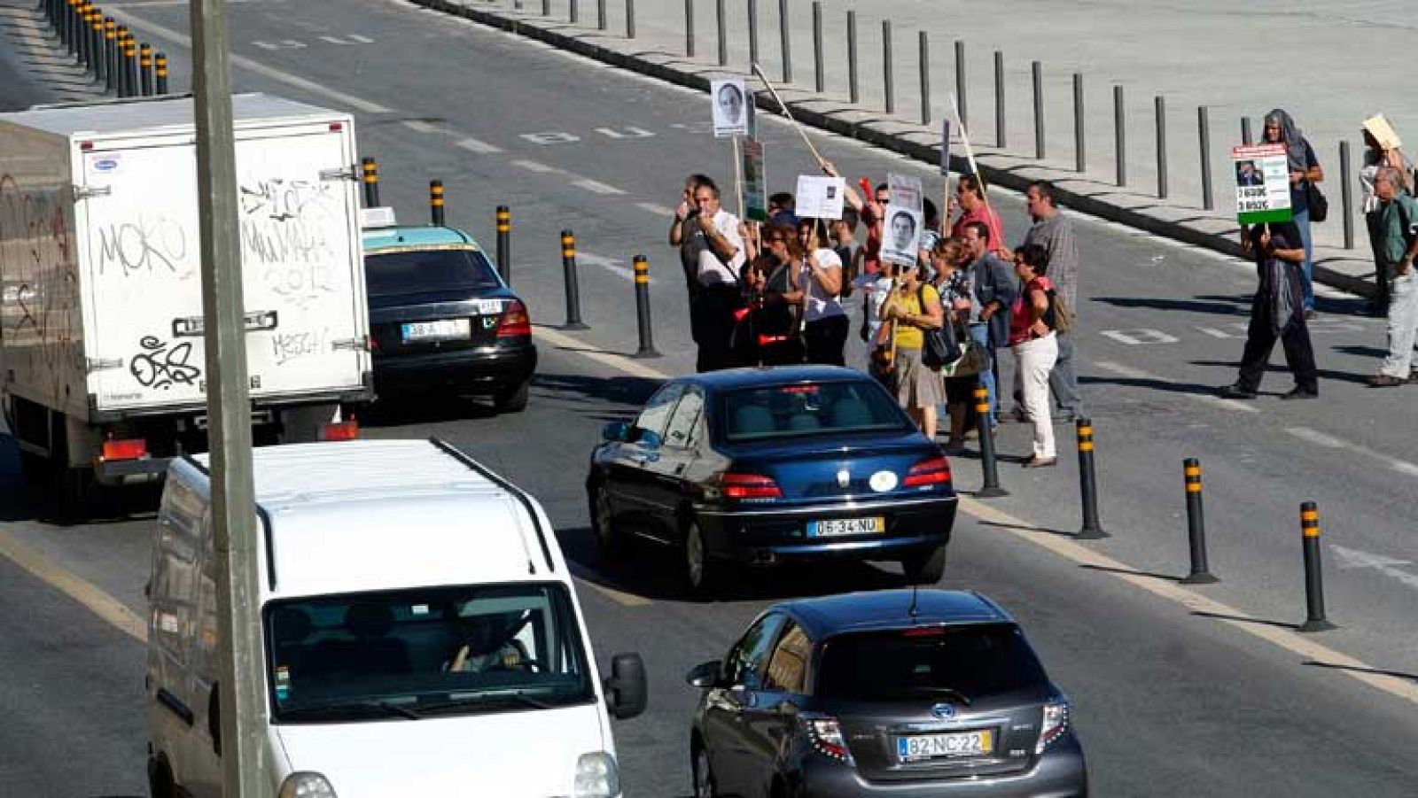 El Gobierno portugués anuncia un aumento de impuestos en 2013 para poder reducir el déficit